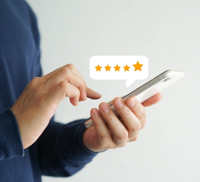 Using cell phone to write a dental review